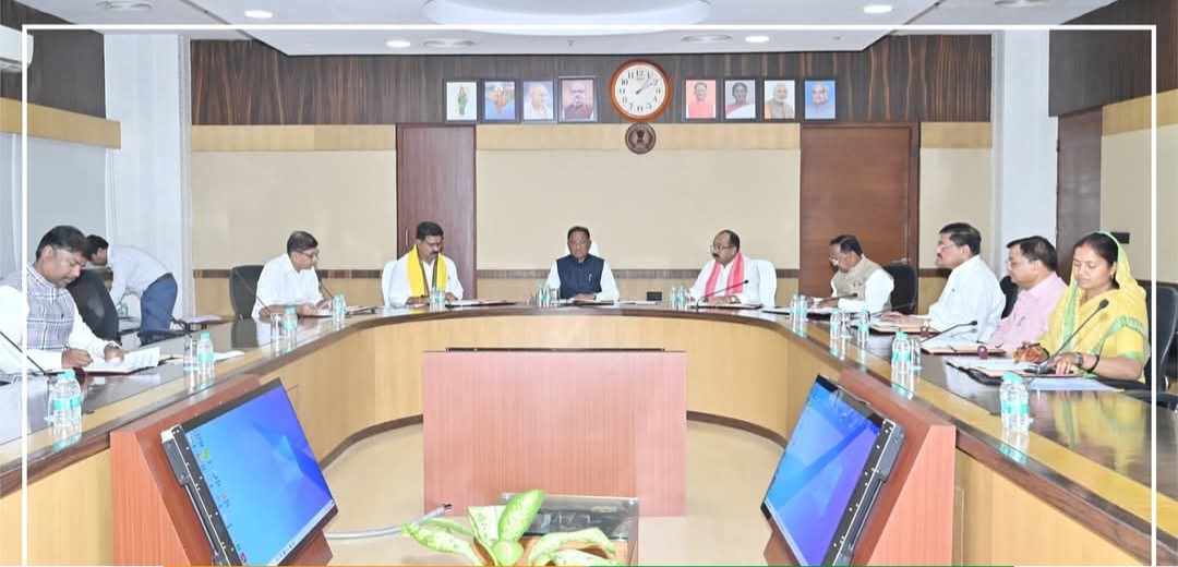 मुख्यमंत्री विष्णु देव साय की अध्यक्षता में कैबिनेट की बैठक में अनेक महत्वपूर्ण निर्णय लिए गए .
