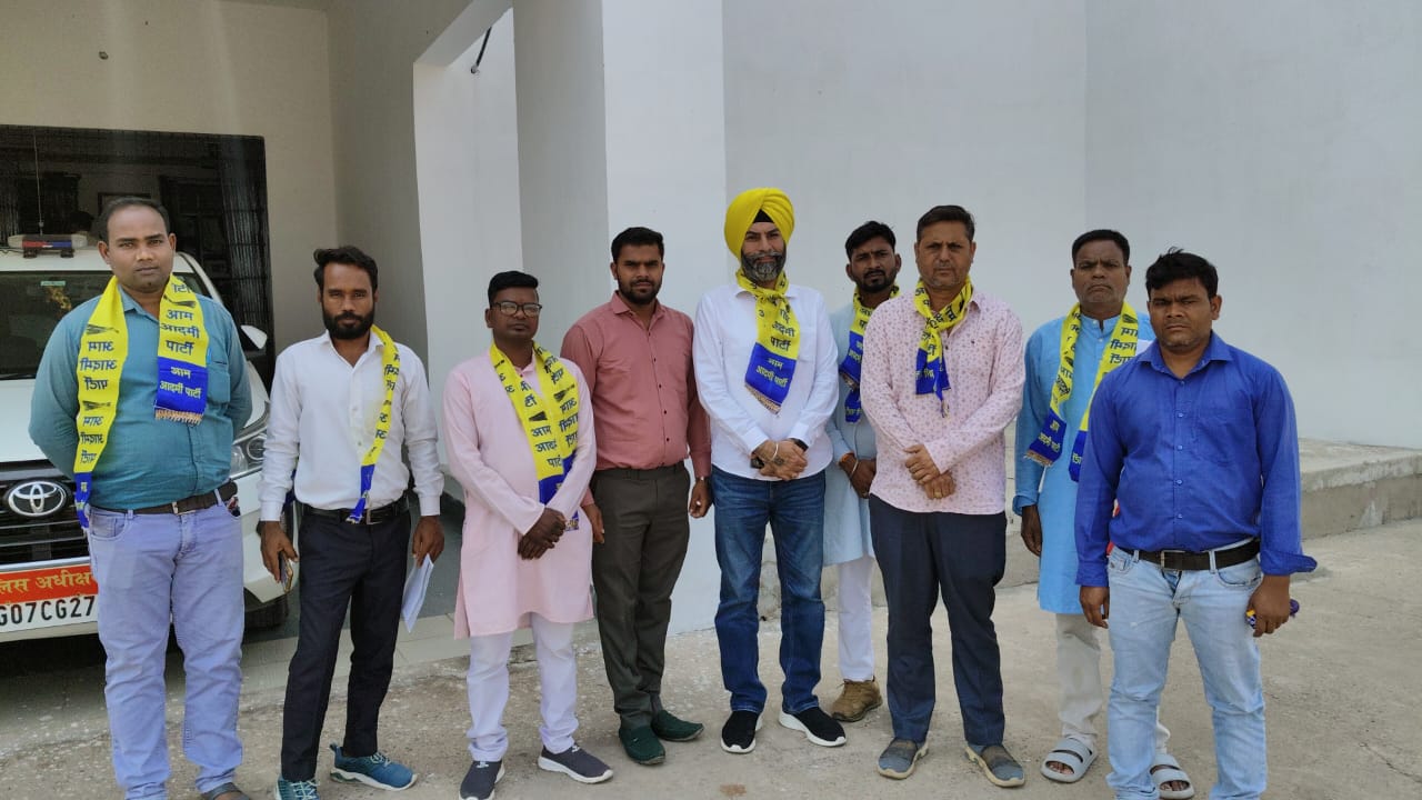 सक्ती जिले में हुए मारपीट मामले को लेकर आप आदमी पार्टी ने सौपा ज्ञापन।