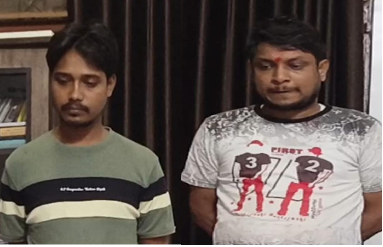साइबर ठगी के मामले मे प्रयुक्त म्यूल अकाउंट के 02 खाता धारक आरोपी गिरफ्तार। थाना गांधीनगर पुलिस टीम द्वारा मामले मे आरोपियों के विरुद्ध की गई सख़्ती से कार्यवाही।