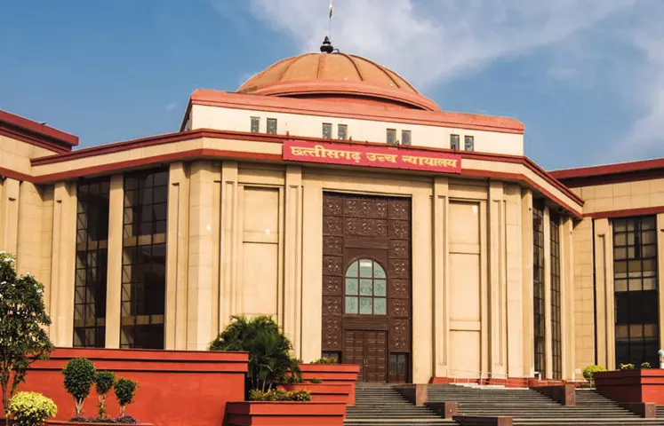 हाईकोर्ट का चौंकाने वाला फैसला: बर्खास्त B.Ed शिक्षकों को वापस नौकरी, नियमों की परवाह किए बिना हुआ समायोजन…