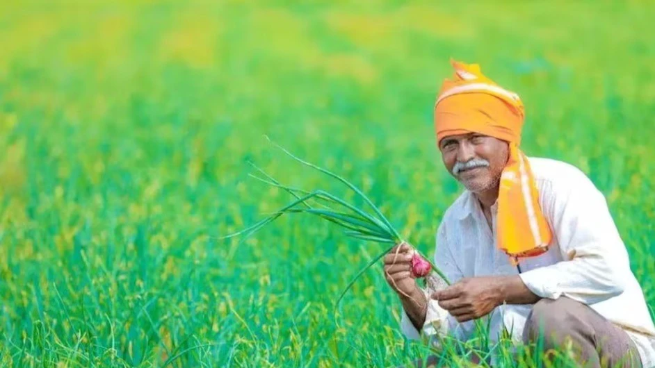 महाराष्ट्र सरकार का बड़ा एलान: आपदा प्रभावित किसानों को 100% मुआवजा, कल से खाते में आएगी राशि