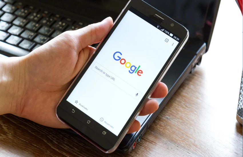 Google अब आपके स्मार्टफोन पर रखेगा नजर! Chrome और Gemini में बड़ा बदलाव, प्राइवेसी को खतरा