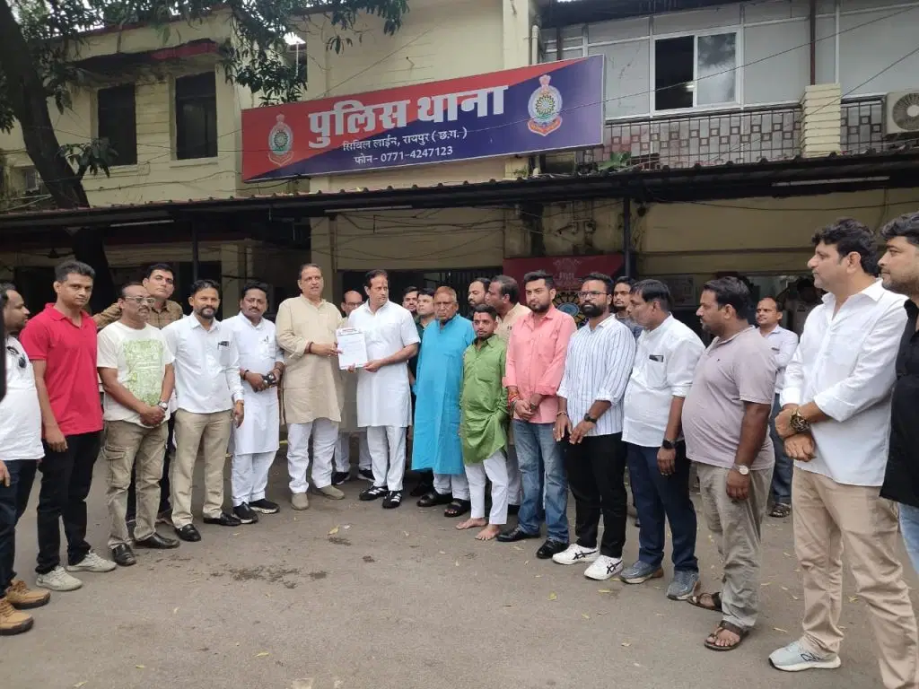 भाजपा प्रवक्ता ने राहुल गांधी को गोली मारने की दी धमकी, कांग्रेसियों ने थाने में मांगी FIR