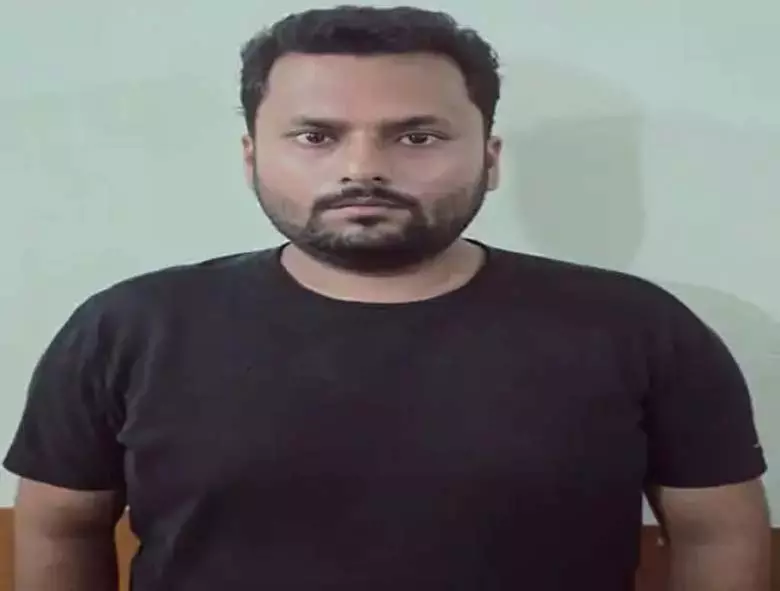 Ambikapur Breaking: डॉक्टर से मर्सिडीज कार के नाम पर 48 लाख की ठगी, मुंबई से गिरफ्तार हुआ शातिर डीलर