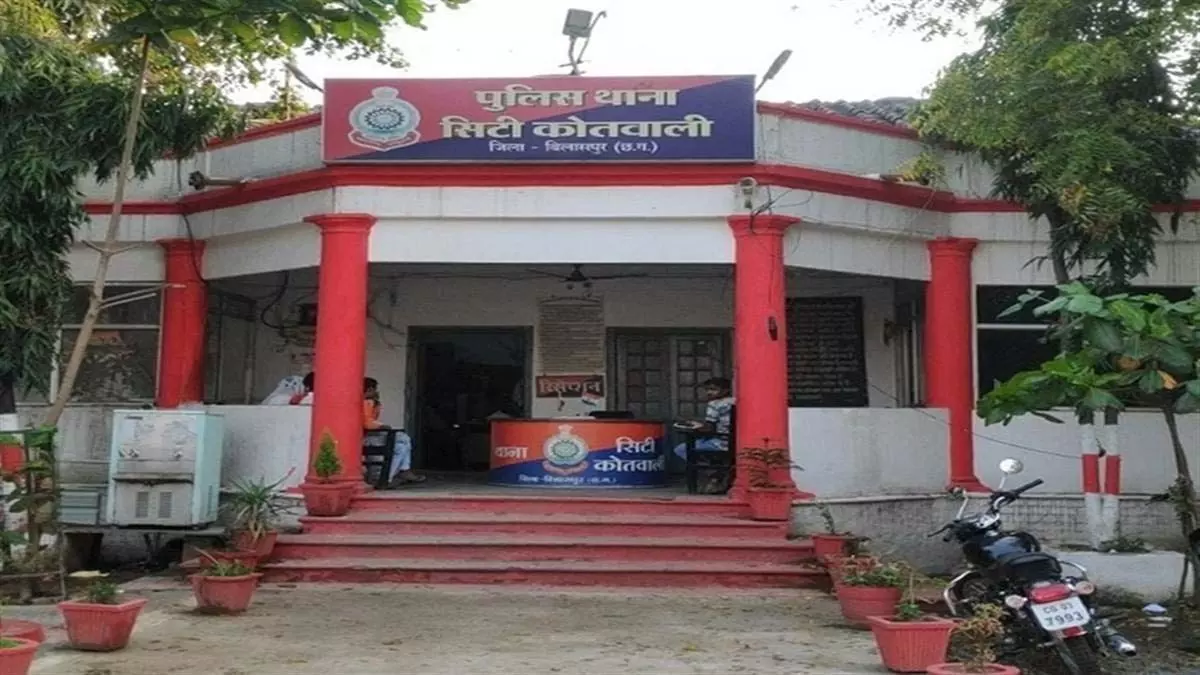 बिलासपुर में बिजली ऑफिस के पीछे जुआखाना पकड़ा गया, 5 जुआरी गिरफ्तार