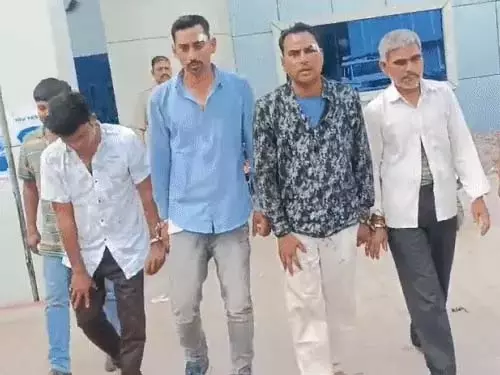 भिलाई में पुलिस पर हमला करने वाले 5 शराबबाज गिरफ्तार, डायल-112 की गाड़ी की चाबी भी छीनी