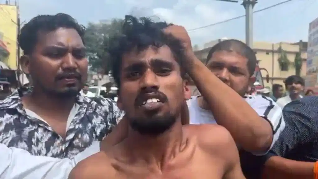 धर्म नगरी डोंगरगढ़ में गौ माता के साथ घिनौनी हरकत, आरोपी गिरफ्तार – हिंदू संगठनों का आक्रोश चरम पर