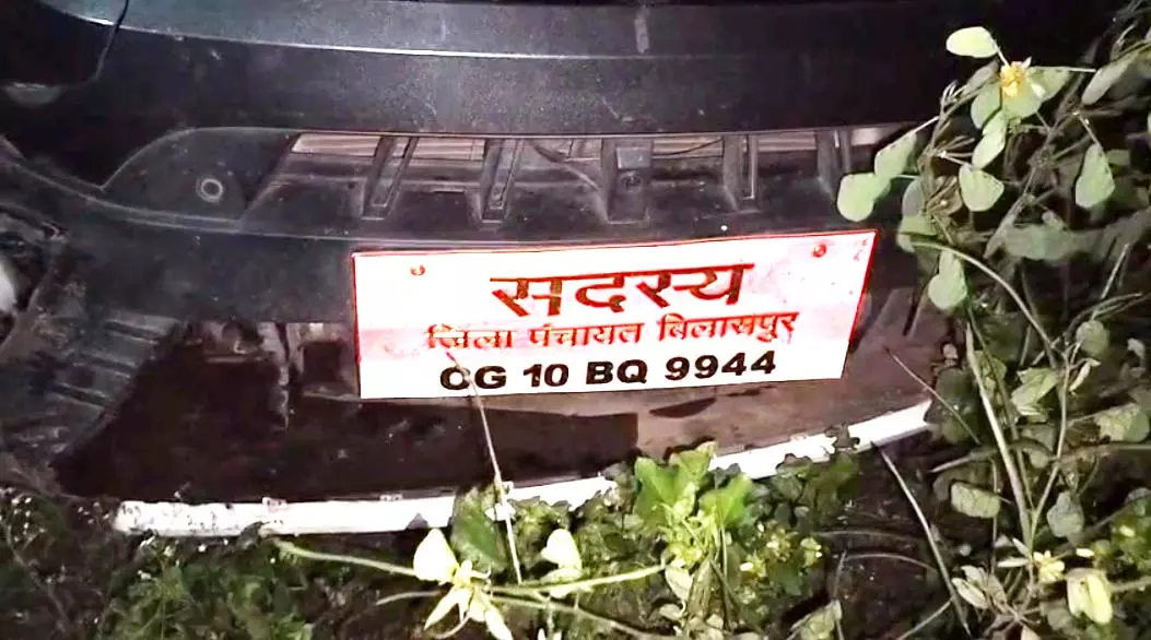 “जनप्रतिनिधि की कार से कुचला गया युवक!” रात में हुआ भयानक हादसा, बाइक के उड़े परखच्चे — चालक फरार!