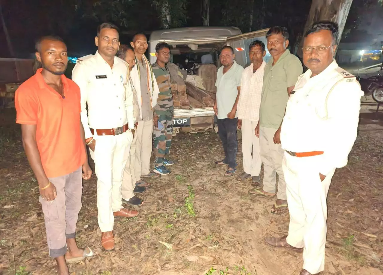 जंगल से शहर तक… साल की लकड़ी की तस्करी का बड़ा खुलासा, खेतों से भी बरामद हुआ माल!