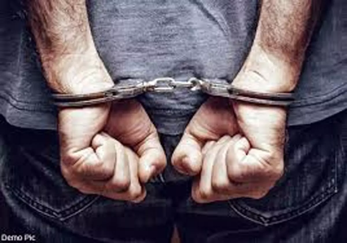 महासमुंद में होटल से पकड़ा गया हाई-प्रोफाइल जुआ अड्डा: नेता और व्यापारी समेत 17 गिरफ्तार