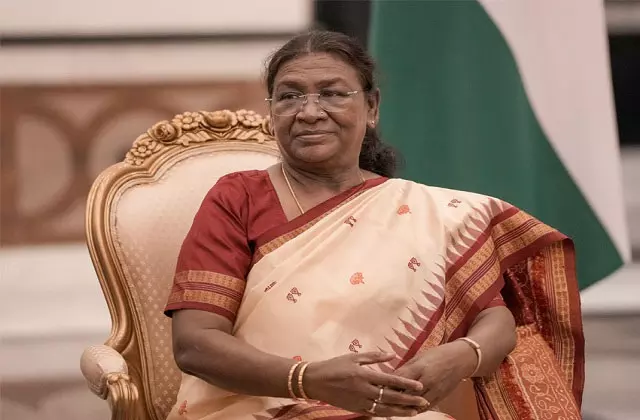 अम्बिकापुर में राष्ट्रपति द्रौपदी मुर्मू का ऐतिहासिक आगमन, जनजातीय गौरव दिवस में होगा भव्य समारोह!