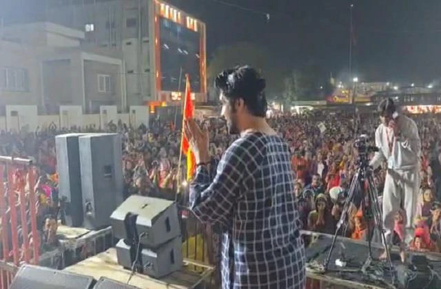 पाकिस्तान बॉर्डर के पास सामूहिक विवाह में पहुंचे बागेश्वर महाराज, 216 कन्याओं को दिया आशीर्वाद