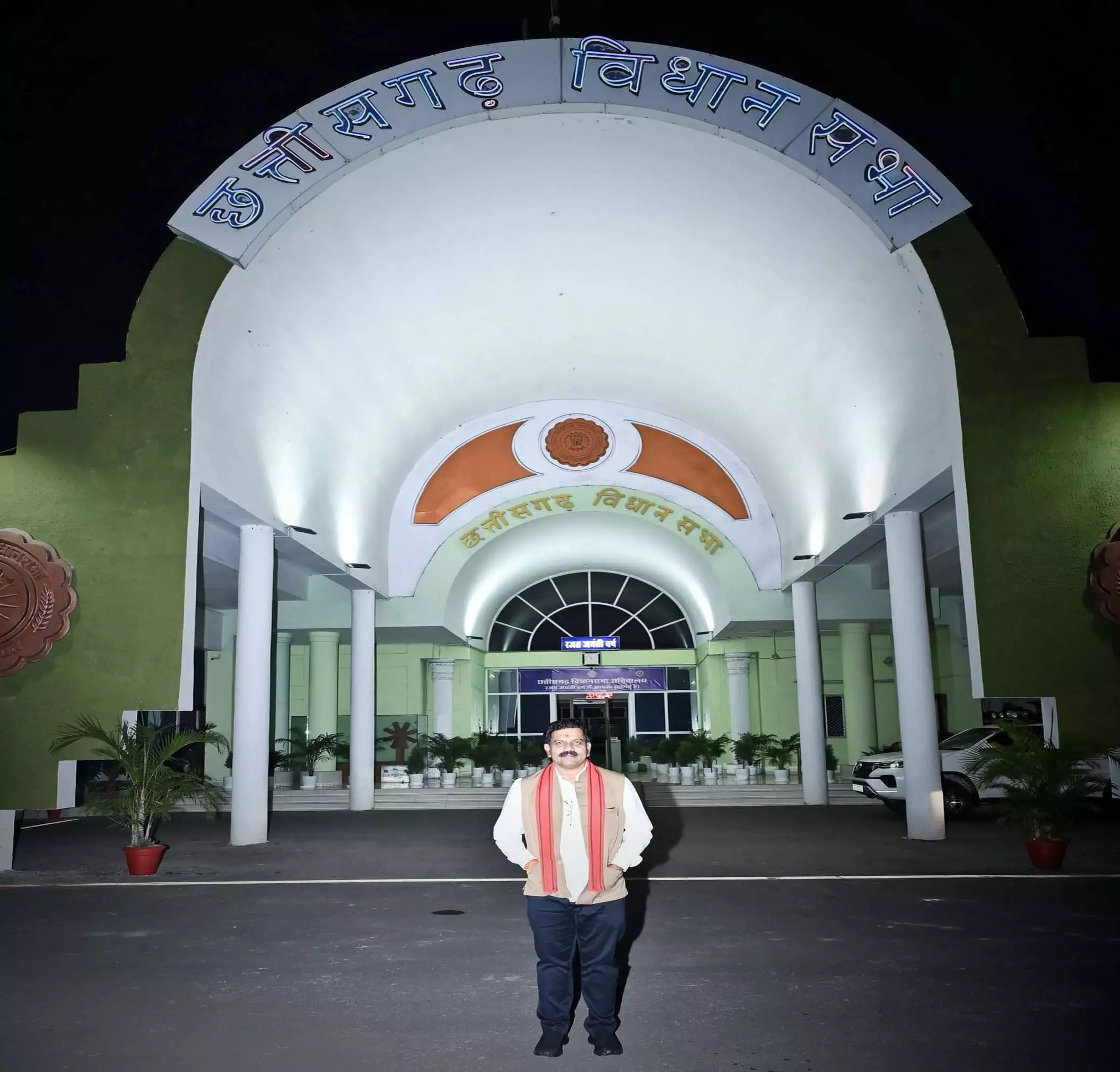 उपमुख्यमंत्री विजय शर्मा ने विधानसभा के पुराने प्रांगण को दी भावपूर्ण विदाई