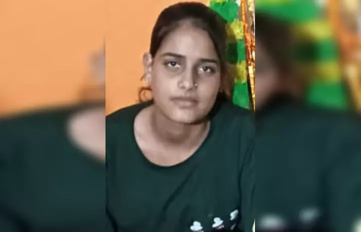 झांसी में 15 वर्षीय छात्रा ने लगाई फांसी, परिवार में मां-बेटी की मौत से मातम