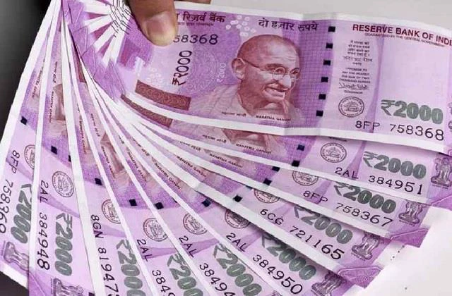 RBI का चौंकाने वाला खुलासा: 2000 के नोट अभी भी मार्केट में सक्रिय, जानिए कहां फंसे हैं ये नोट
