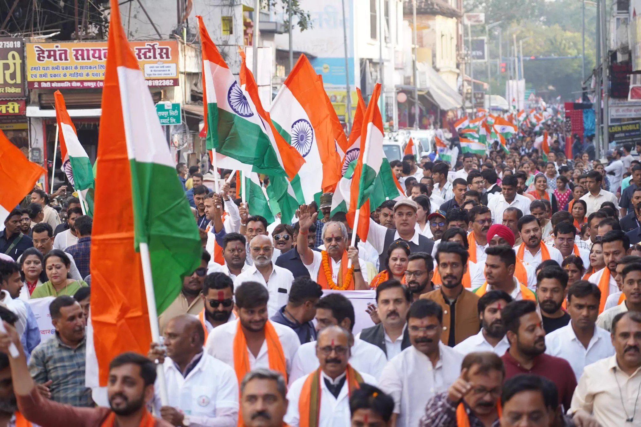 रायपुर में MP बृजमोहन अग्रवाल ने “सरदार @150 यूनिटी मार्च” पदयात्रा की