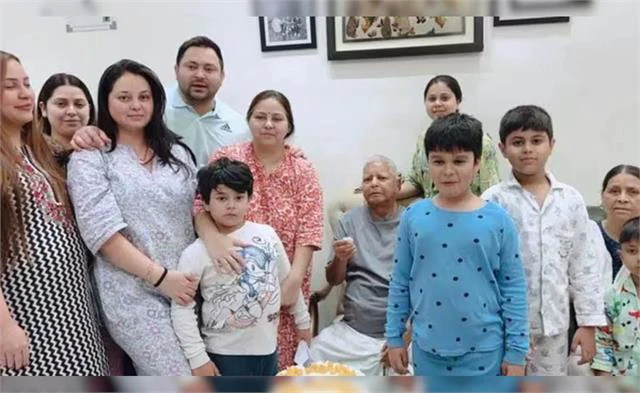 लालू परिवार की संपत्ति का बड़ा खुलासा: रागिनी सबसे धनवान, तेजप्रताप सबसे पीछे