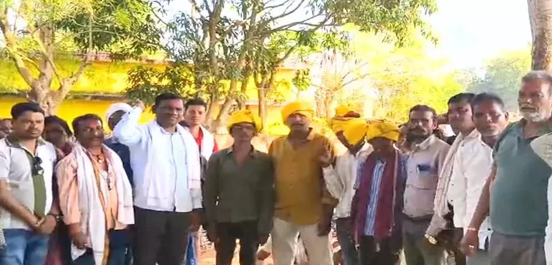 30 गांवों की गुप्त बैठक में बड़ा खुलासा! बढ़ते धर्मांतरण के बीच 4 परिवारों की अचानक ‘घर वापसी’, पूरे इलाके में हलचल