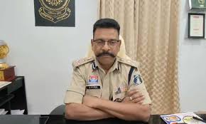 रायपुर: अमित बघेल को पकड़ने टिकरापारा में पुलिस की रेड, कई टीमें तलाश में जुटी