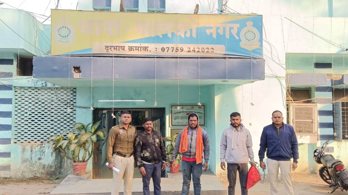 कोरबा डकैती कांड: तराईदांड में घरवालों को बंधक बनाकर लूट करने वाले 3 और आरोपी गिरफ्तार, अब तक 22 डकैत पुलिस के शिकंजे में