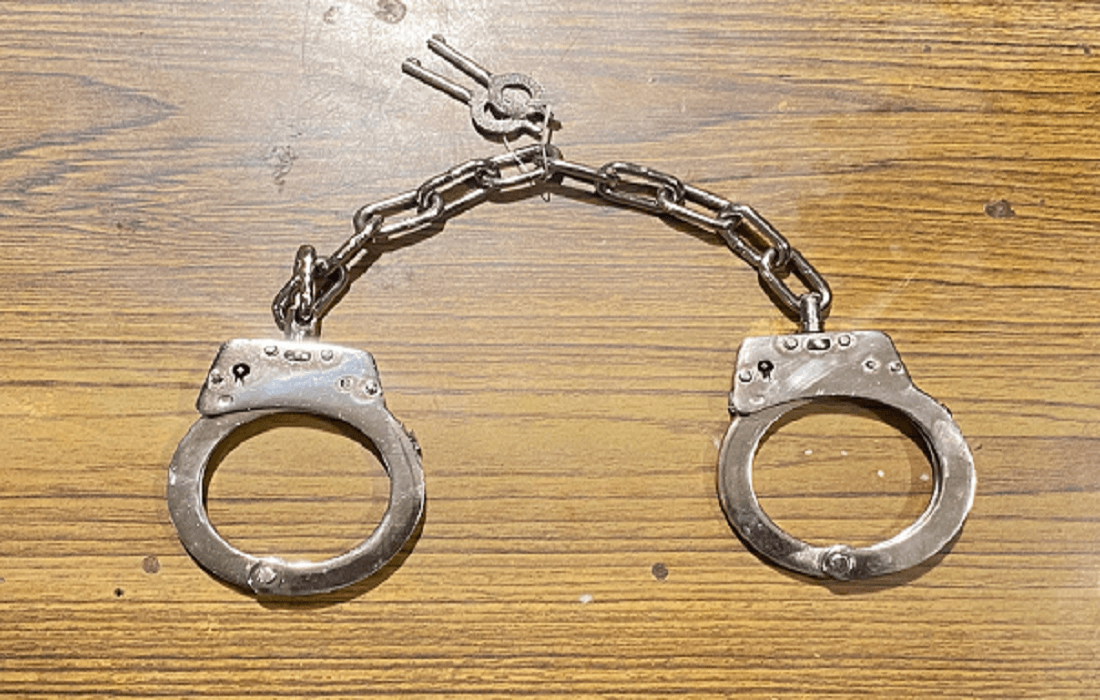 अंबिकापुर पुलिस की बड़ी कार्रवाई : वैश्यावृत्ति का संचालन करने वाली महिला गिरफ्तार, घर की आड़ में चल रहा था देह व्यापार