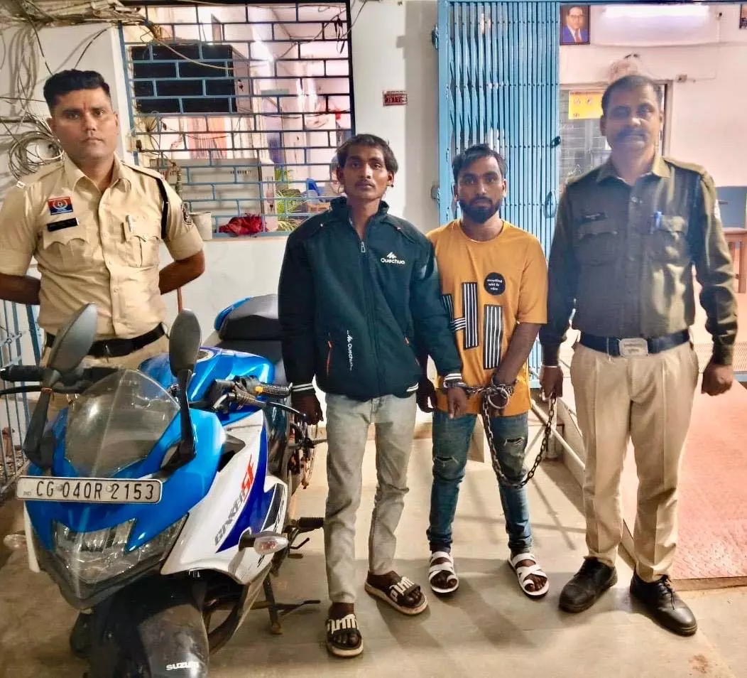 “घर में घुसकर जानलेवा हमला! मामूली विवाद बना खूनखराबा… तिल्दा नेवरा पुलिस ने कुछ घंटों में दो हमलावरों को दबोचा”