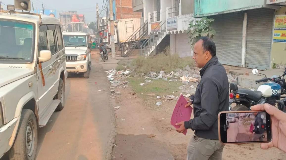 Liquor Scam: एसीबी की बड़ी कार्रवाई….व्यवसायी नवीन पटवारी के ठिकाने पर तड़के छापा…