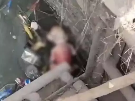 CG BREAKING: नहर में तैरता मिला मटके का रहस्य! खोलते ही निकला मासूम का शव, कोरबा में मचा हड़कंप CG BREAKING: नहर में तैरता मिला मटके का रहस्य! खोलते ही निकला मासूम का शव, कोरबा में मचा हड़कंप