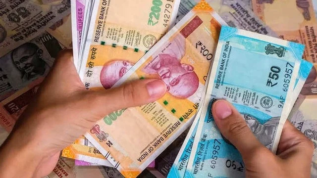 पहले ही दिन दोगुना हुआ पैसा! लग्ज़री टाइम के शेयर ने धमाकेदार लिस्टिंग से निवेशकों को मालामाल किया