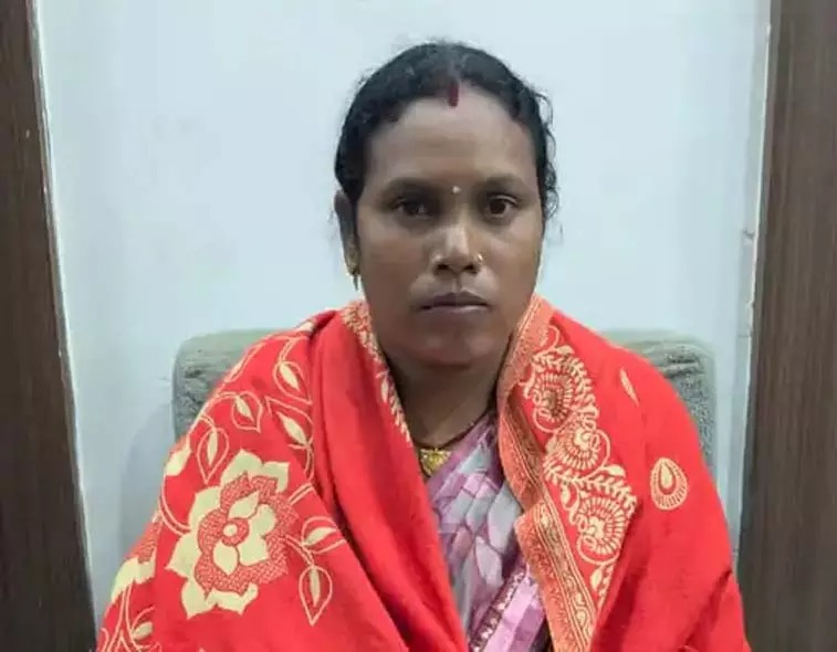  CG BREAKING: सूरजपुर में बाघ की मौत का खुलासा – महिला सरपंच गिरफ्तार, हड़कंप मचा!