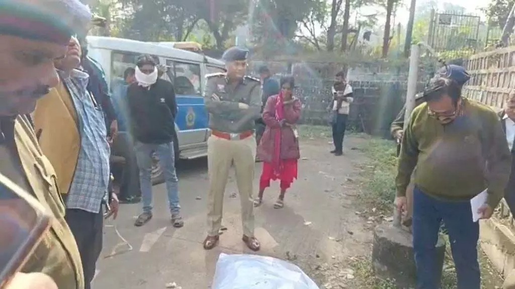  CG BREAKING: बोरे में बंद महिला की सड़ी-गली लाश से खुला खौफनाक राज, गोदना बना पहचान का सुराग