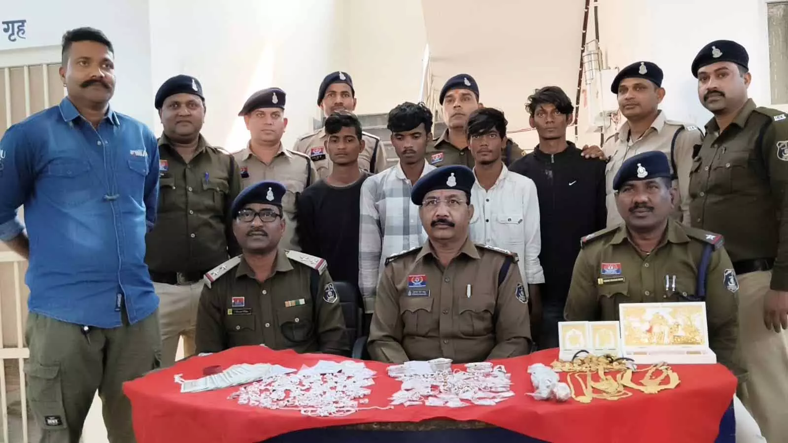 CCTV में कैद हुई चोरी की साजिश… फिर एक-एक कर दबोचे गए शातिर!