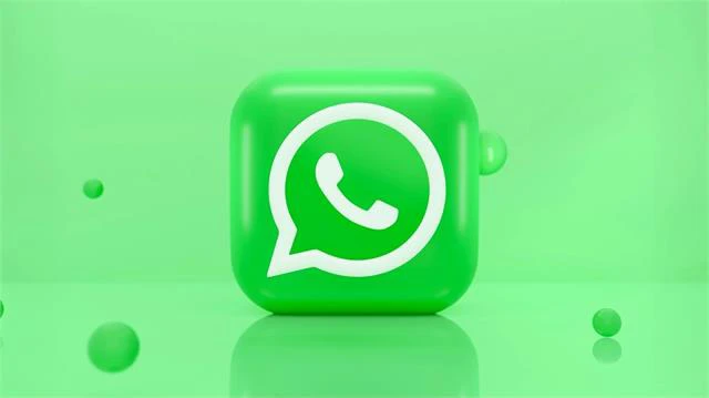 WhatsApp यूजर्स अलर्ट! एक गलती और खाली हो सकता है अकाउंट, तुरंत ऑन करें ये 8 सीक्रेट सेटिंग्स