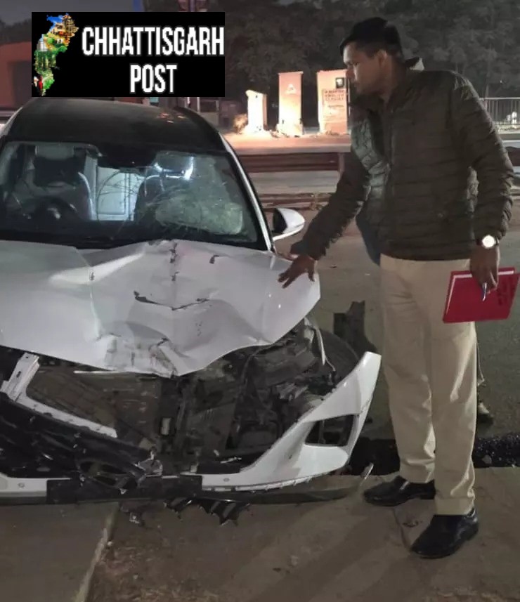 रायपुर में तेज रफ्तार कार ने बाइक सवार को कुचला, MLA के बेटे की कार की आशंका