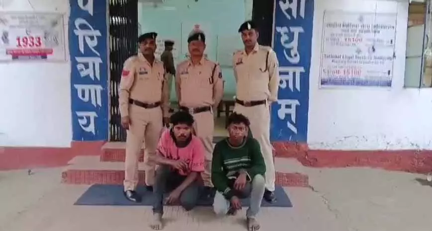 जंगल में गुंडों का तांडव पड़ा भारी! ऑन-ड्यूटी वनकर्मियों से मारपीट पर पुलिस का कहर, 5 आरोपी सीधे जेल