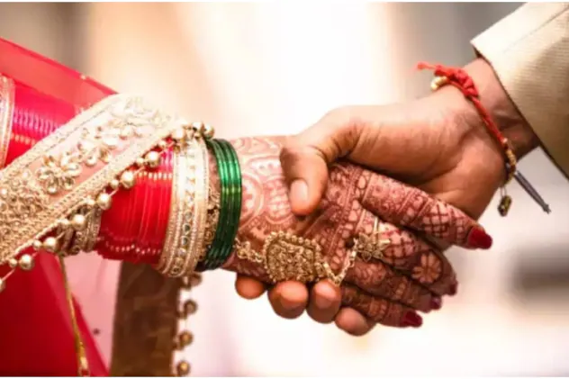6 साल में 3 शादियों का खौफनाक खेल, हर बार लाखों का दहेज और फिर पत्नी बाहर… SSP दफ्तर पहुंचीं पीड़िताएं