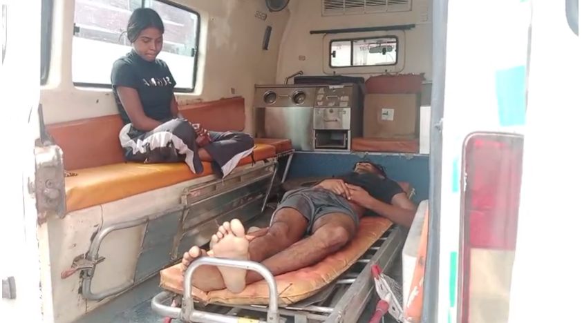 प्यार बना खूनी खेल! मोबाइल नंबर ब्लॉक करते ही बेकाबू हुई प्रेमिका, चाकू से गोदकर प्रेमी की ले ली जान