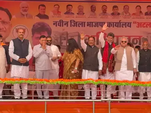 विरोध-प्रदर्शन के बीच कोरबा पहुंचे CM साय… पुलिस घेरे में हुआ भूमिपूजन, ‘अटल स्मृति भवन’ बना सियासी चर्चा का केंद्र