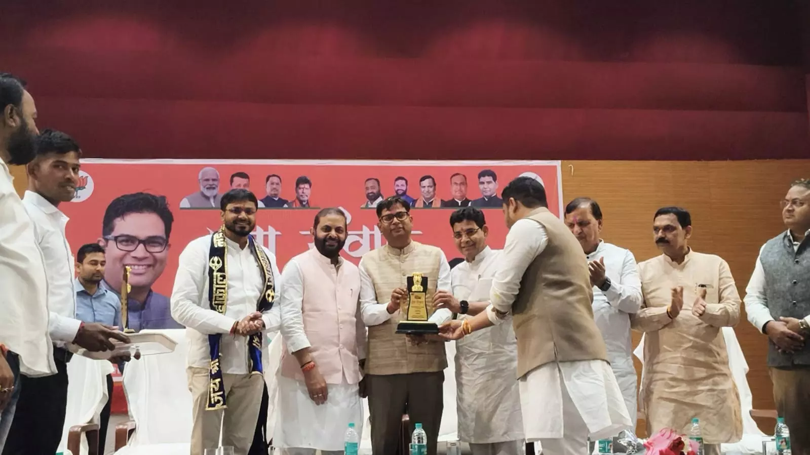 डिग्री नहीं, दिशा तय करो… भविष्य खुद रास्ता बनाएगा! युवा संवाद में वित्त मंत्री ओपी चौधरी का जोशीला संदेश