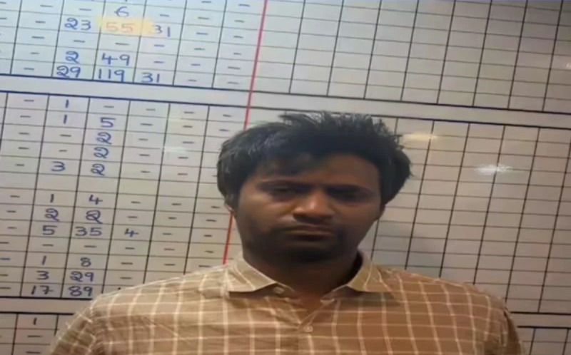 “स्टार्टअप के लिए चाहिए थे लाखों… इनकार हुआ तो बेटा बना जल्लाद! मां-बाप की बेरहमी से हत्या”