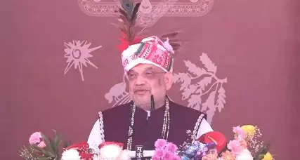 ‘हथियार छोड़ो या सख्ती झेलो’—बस्तर की धरती से अमित शाह का माओवादियों को आख़िरी संदेश