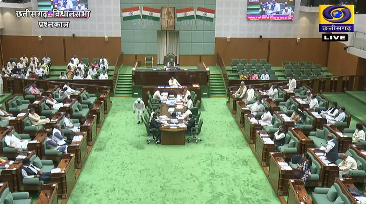 हजारों आंगनबाड़ी बिना भवन के चल रहीं…विधानसभा में उठा बड़ा सवाल, मंत्री ने किया बड़ा वादा