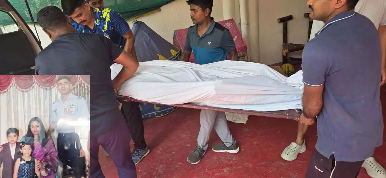 रायपुर में एयरफोर्स के विंग कमांडर की खुदकुशी से सनसनी! घर में फांसी पर लटका मिला शव, पारिवारिक विवाद की आशंका