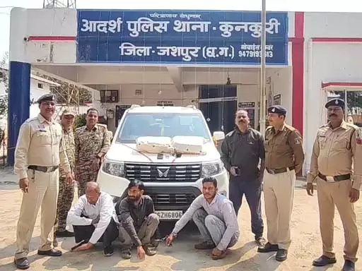 बोलेरो के नीचे छुपा था ‘सफेद जहर’! होली से पहले 18.4 किलो गांजा जब्त, अंतरराज्यीय गिरोह बेनकाब