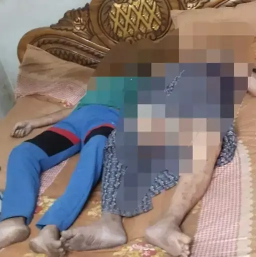 एक ही बिस्तर पर मिली पिता-पुत्र की लाश! बंद कमरे में मौत का रहस्य, जहर खाकर सुसाइड की आशंका