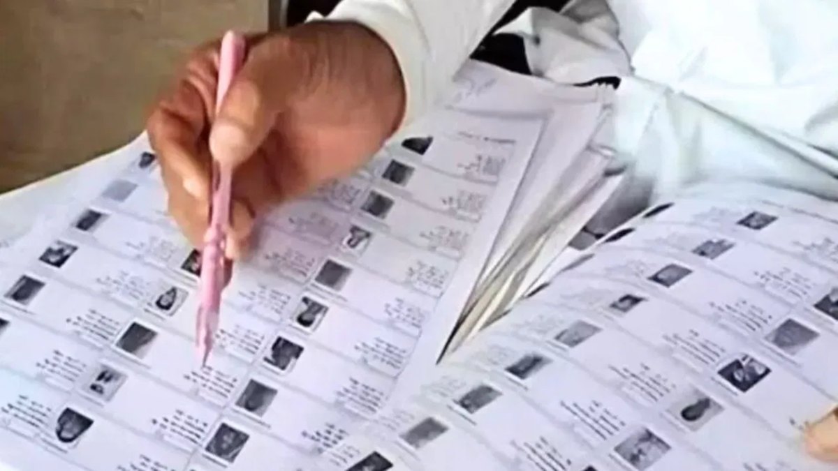 रात 12 बजे आया फैसला… 29 लाख नामों पर मुहर, लेकिन 60 लाख वोटरों का क्या हुआ? बंगाल की लिस्ट ने बढ़ाई धड़कनें!
