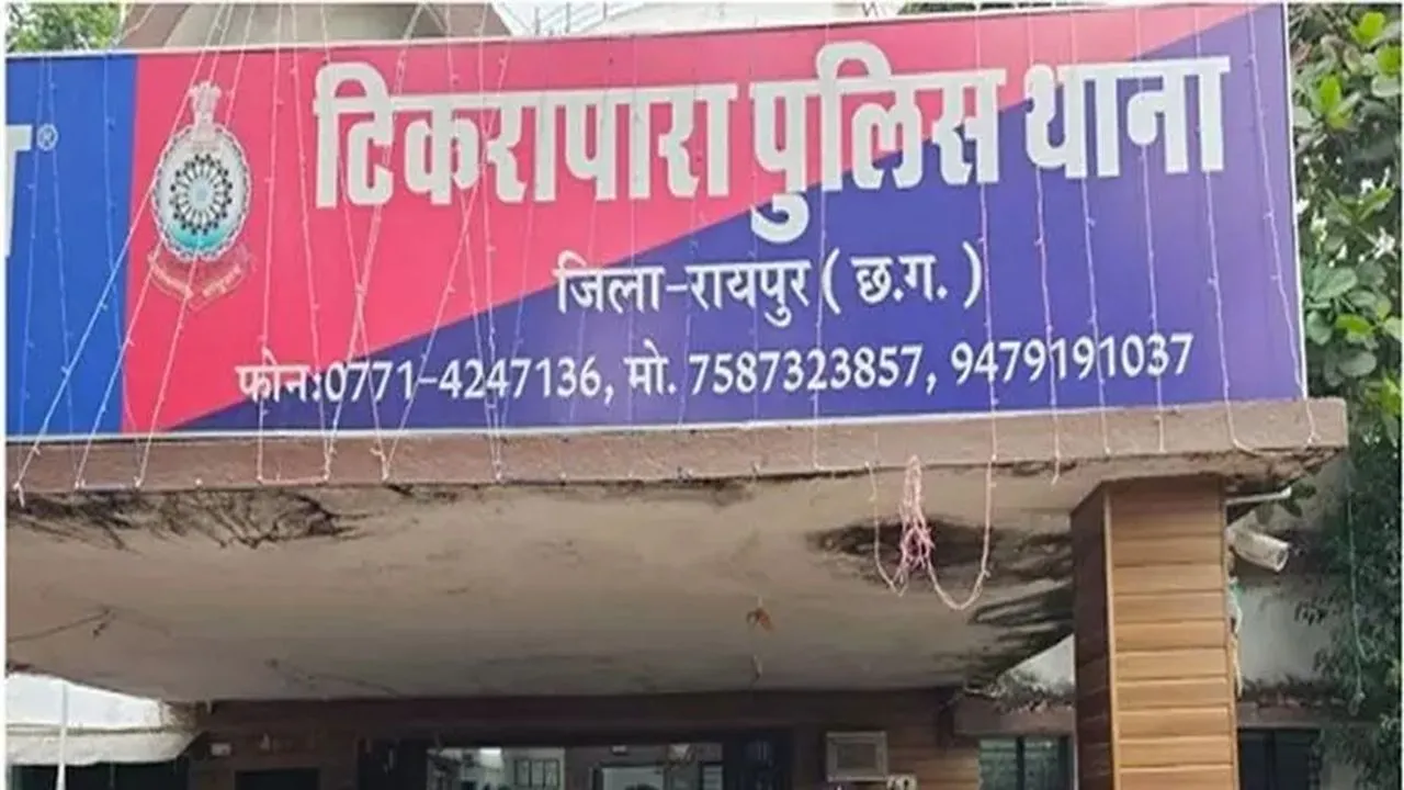 बंद कमरे के अंदर लटकी मिली 19 साल की युवती, खिड़की से झांका तो दिखा खौफनाक मंजर, प्रेमी पर गंभीर आरोप