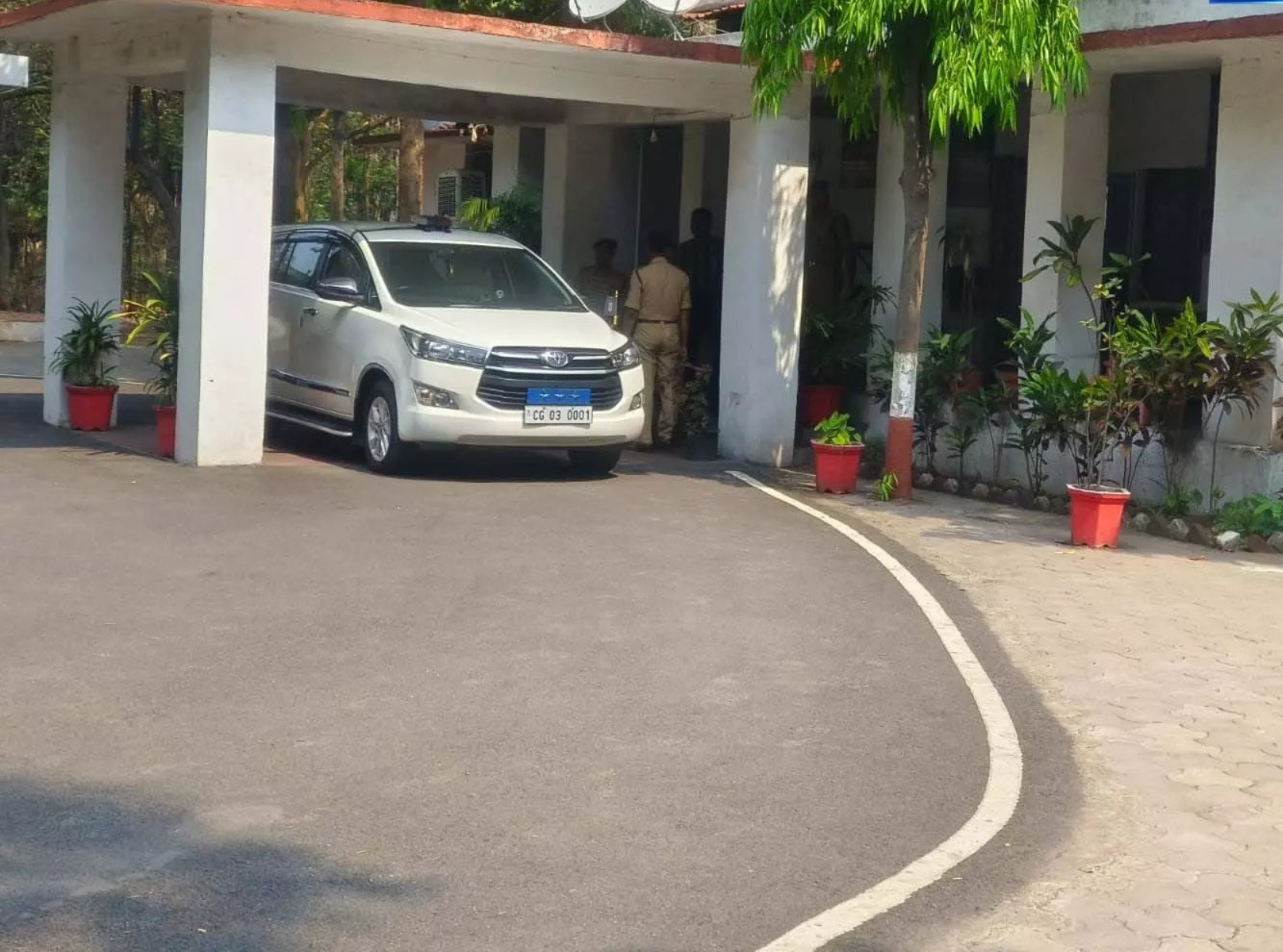 रायगढ़ में हाई अलर्ट जैसी बैठक, DGP के सख्त तेवर… एक-एक चूक पर नजर, क्या बदलने वाली है पूरी पुलिसिंग? रायगढ़ में हाई अलर्ट जैसी बैठक, DGP के सख्त तेवर… एक-एक चूक पर नजर, क्या बदलने वाली है पूरी पुलिसिंग?