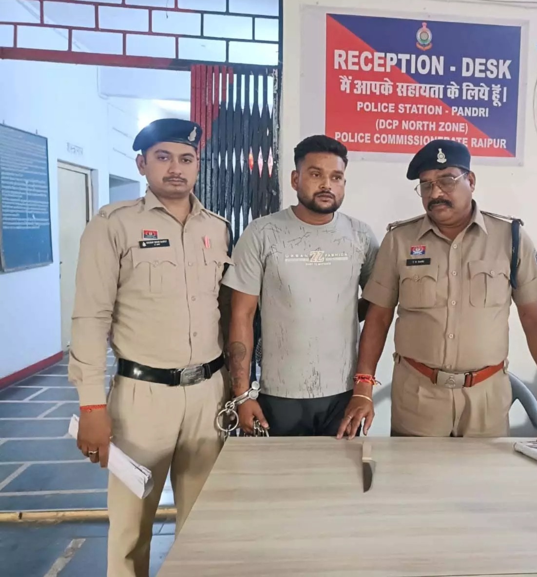 भीड़भाड़ वाले इलाके में घूम रहा था ‘खामोश हमलावर’, पुलिस ने घेरकर दबोचा तो खुली खौफनाक सच्चाई