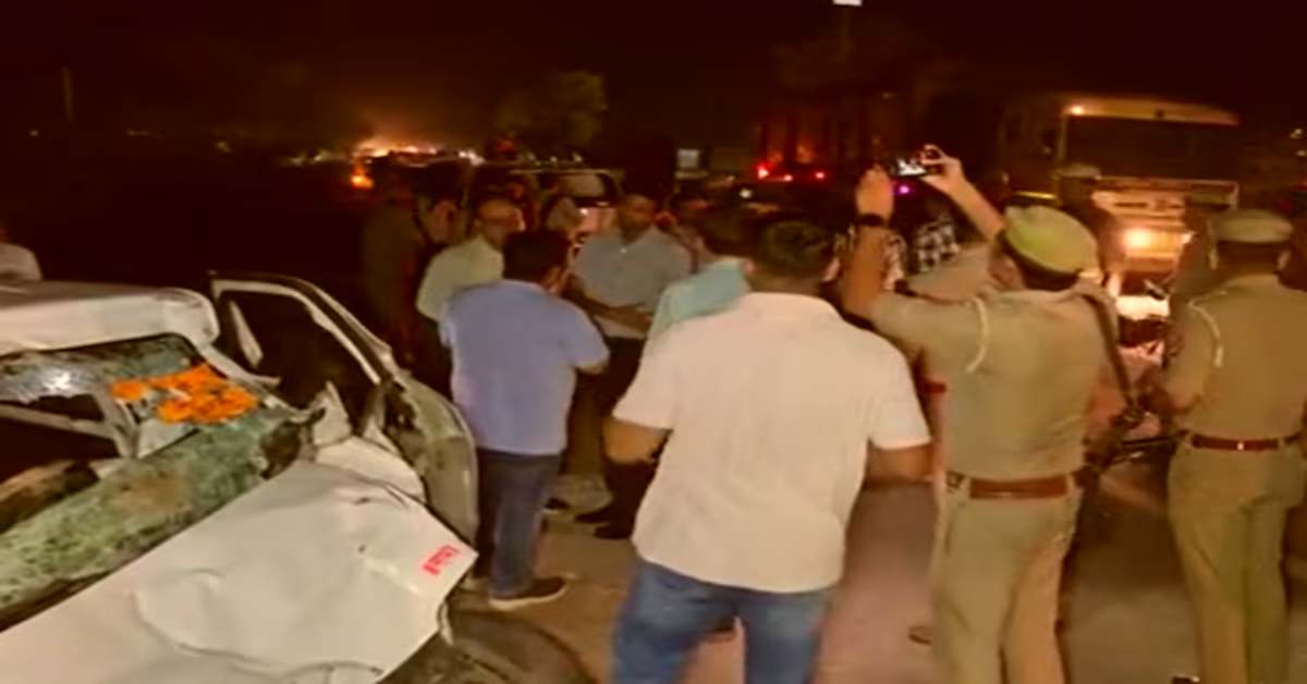 बारात से पहले मौत का मातम… तेज रफ्तार ट्रक ने उड़ाए परखच्चे, चीखों से गूंज उठा हाईवे